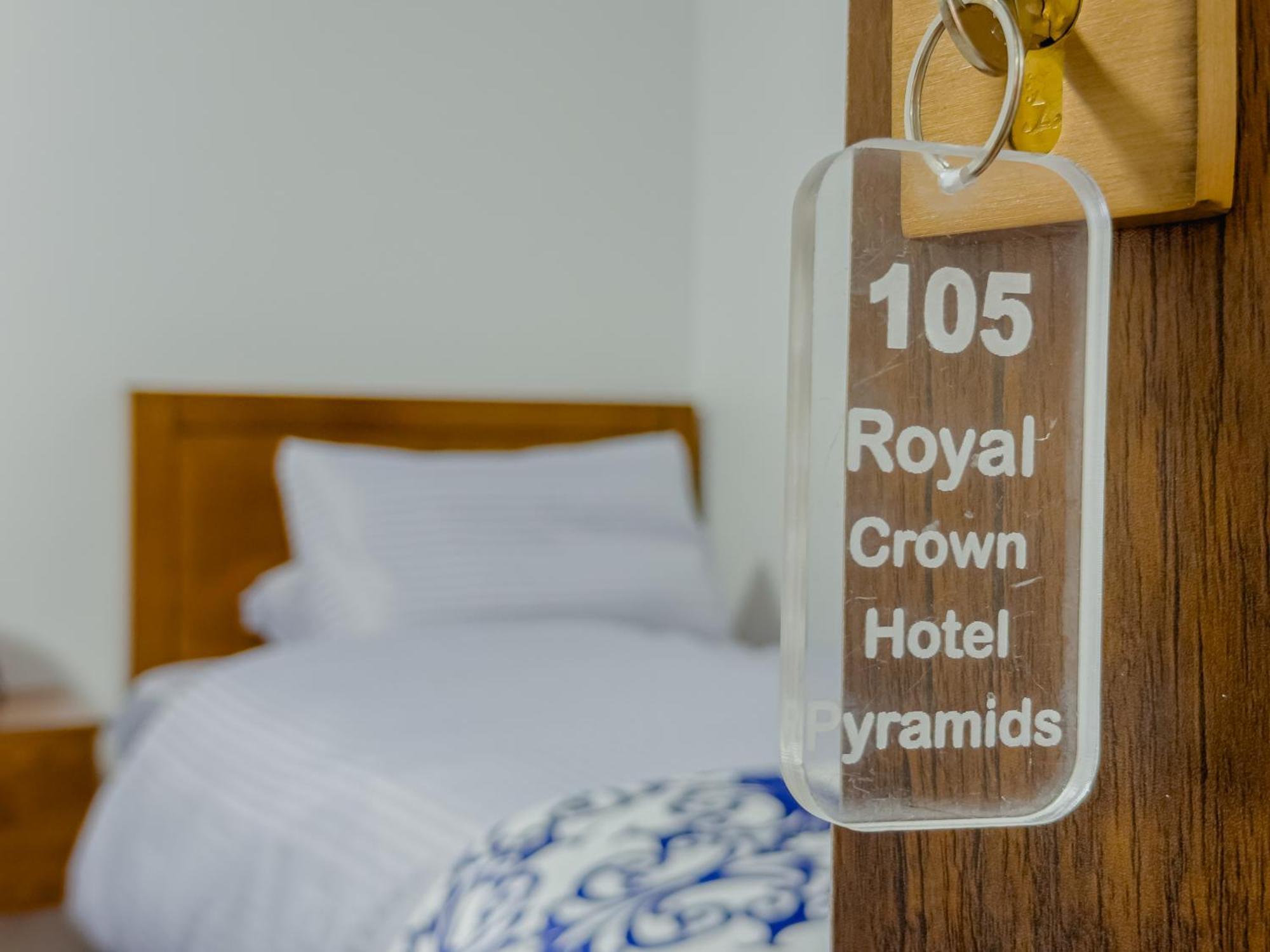 Royal Crown Hotel Giza Pyramids View Kafret el-Gabal Exteriör bild