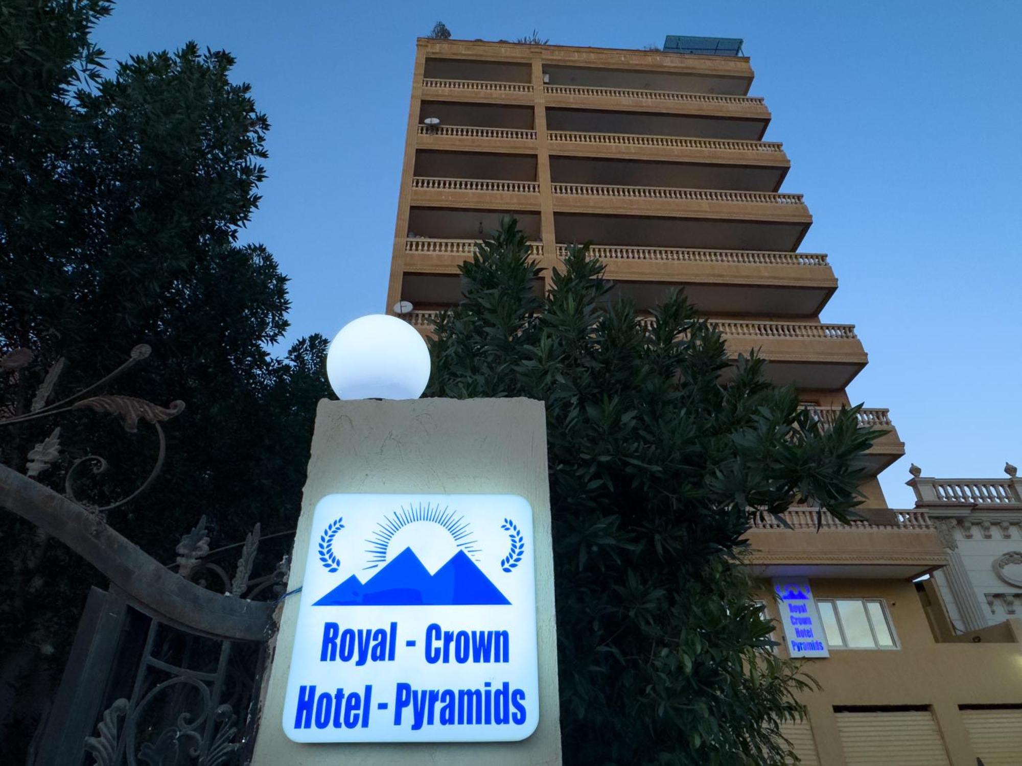 Royal Crown Hotel Giza Pyramids View Kafret el-Gabal Exteriör bild